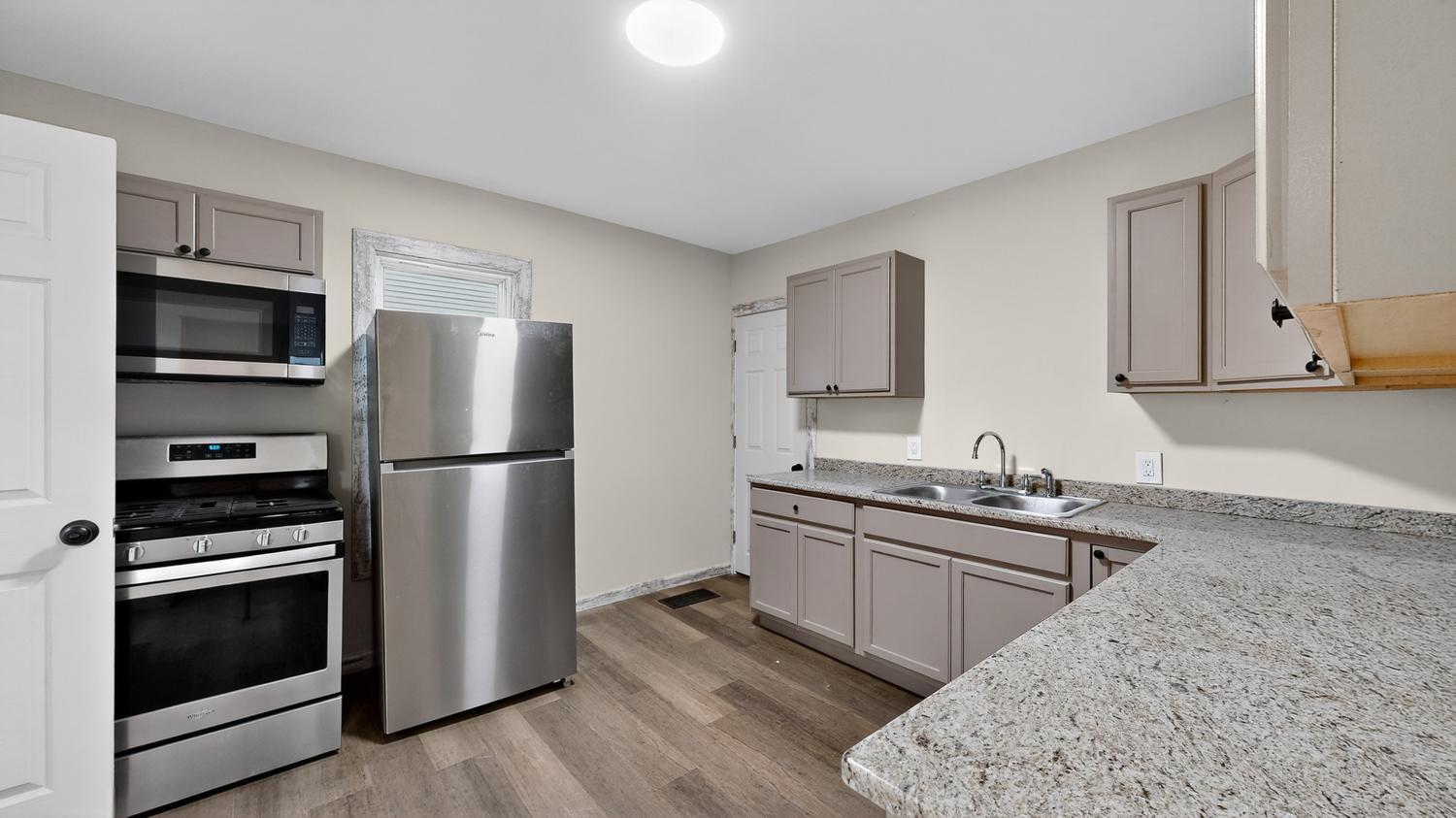 401 9th Avenue Northeast Rochester, MN 55906 - Photo 7 of 31