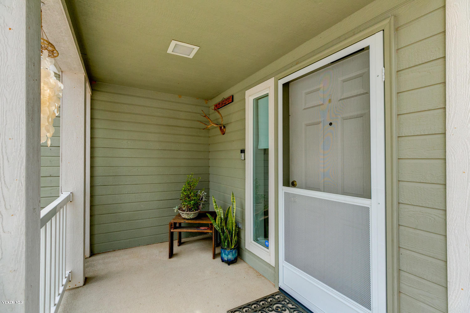 241 Valley Road Oak View, CA 93022 - Photo 3 of 30 TwoFishDigital_241Valley-4