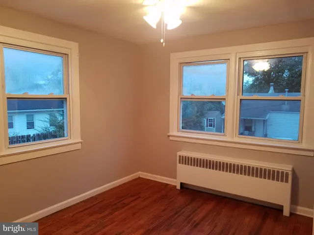 $1,099 | 7 East Main Street, Wrightstown, NJ 08562