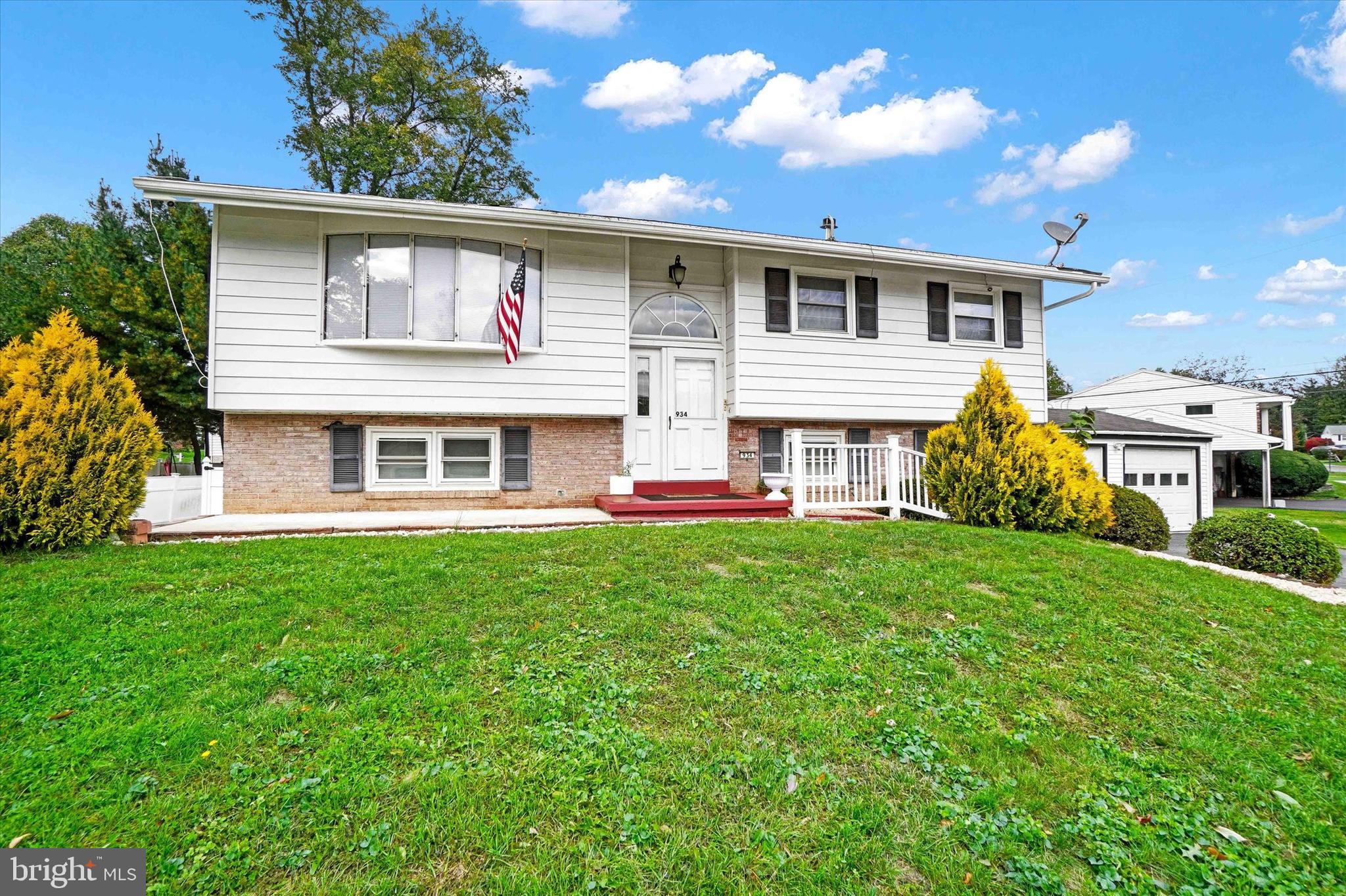 934 Raymee Drive Lancaster, PA 17601 - Photo 5 of 29