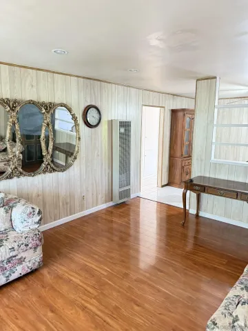 $770,000 | 743 Iris Avenue, Imperial Beach, CA 91932