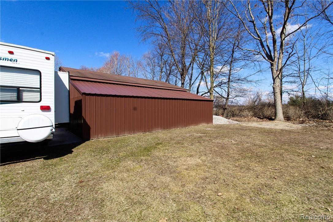 1807 Peppermill Road Lapeer, MI 48446 - Photo 51 of 65 IMG_2715.jpg