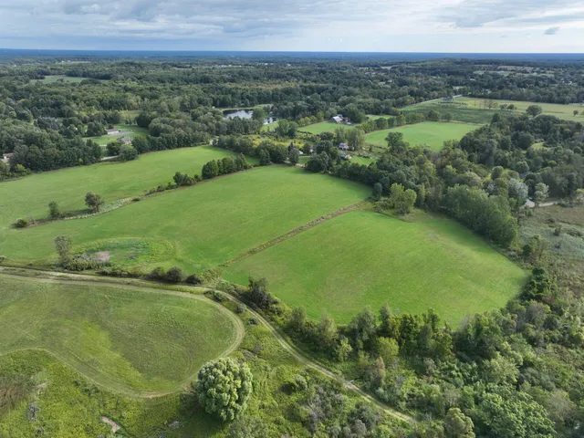 $690,000 | 5414 Bordman Road, Leonard, MI 48367