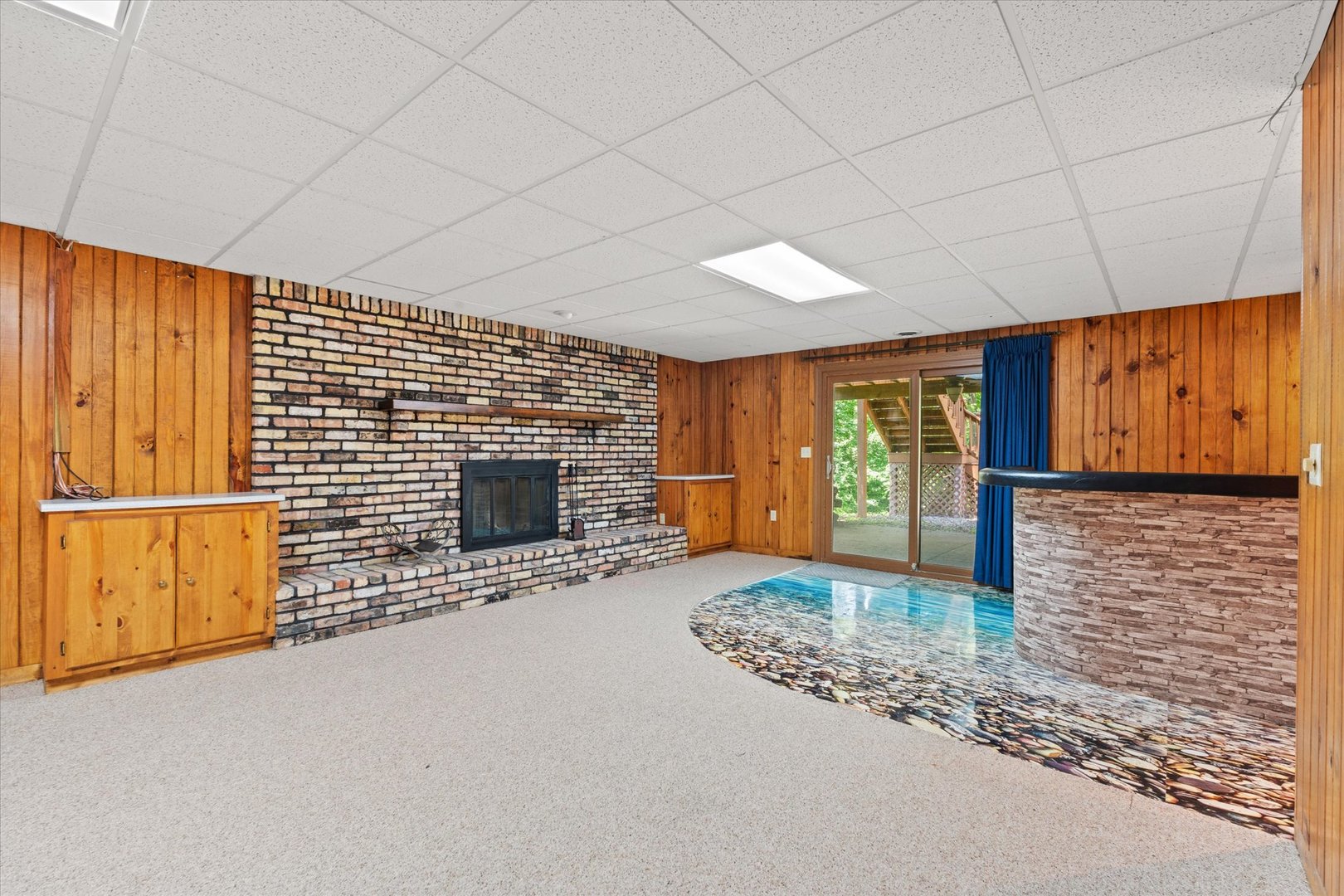 10 Oak Grove Road Geneseo, IL 61254 - Photo 31 of 43 a view of an empty room with a fireplace