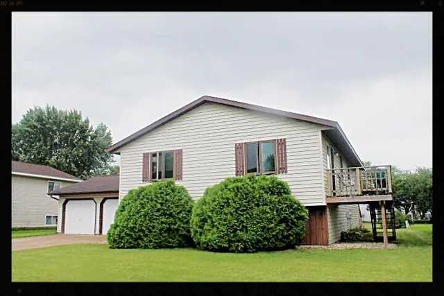 $1,295 | 1043 Terrace Drive, Onalaska, WI 54650