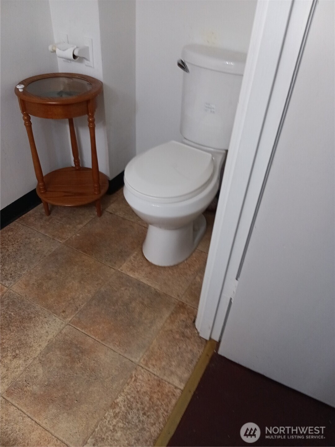 522 Northeast 127th Street Seattle, WA 98125 - Photo 8 of 14