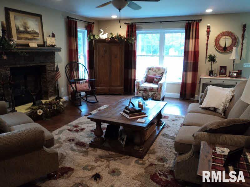 1000 Sally Holler Road Harrisburg, IL 62946 - Photo 4 of 19 Gallery Image 4