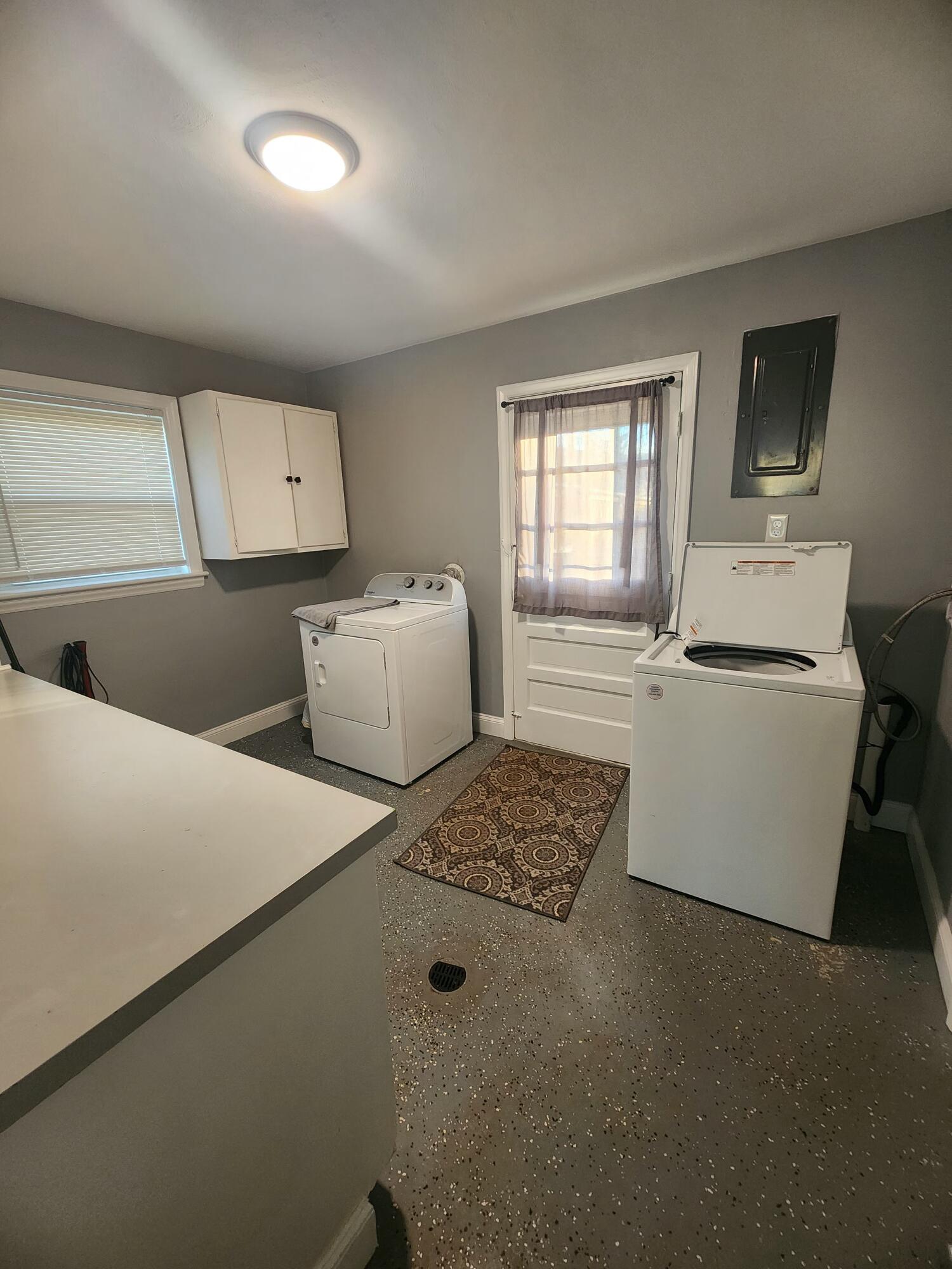 2458 Bermuda Road Northwest Roanoke, VA 24017 - Photo 22 of 26 20260323_184836