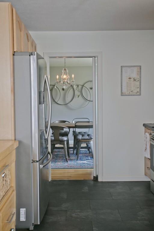 182 Overlook Drive Springfield, MA 01118 - Photo 5 of 29 Gallery Image 5