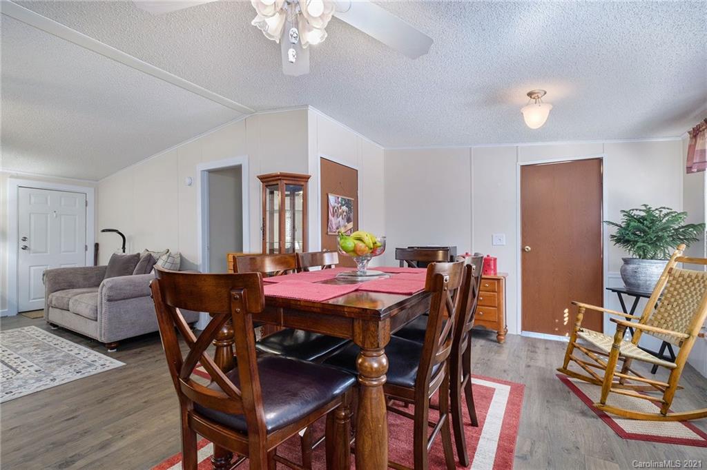 104 Riding Road Mount Holly, NC 28120 - Photo 12 of 29 Gallery Image 12