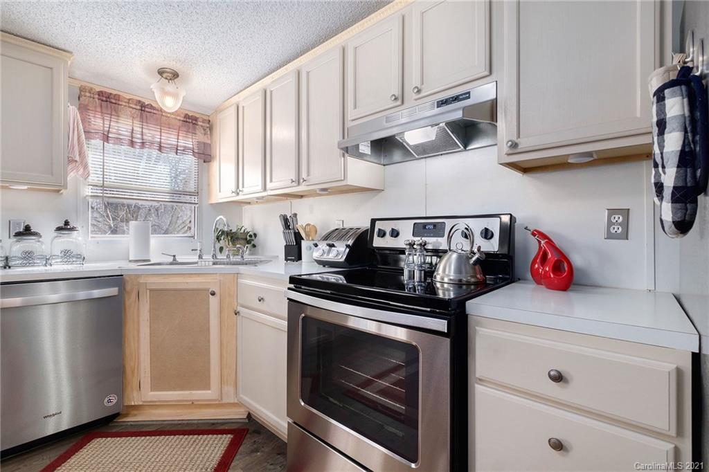 104 Riding Road Mount Holly, NC 28120 - Photo 14 of 29 Gallery Image 14
