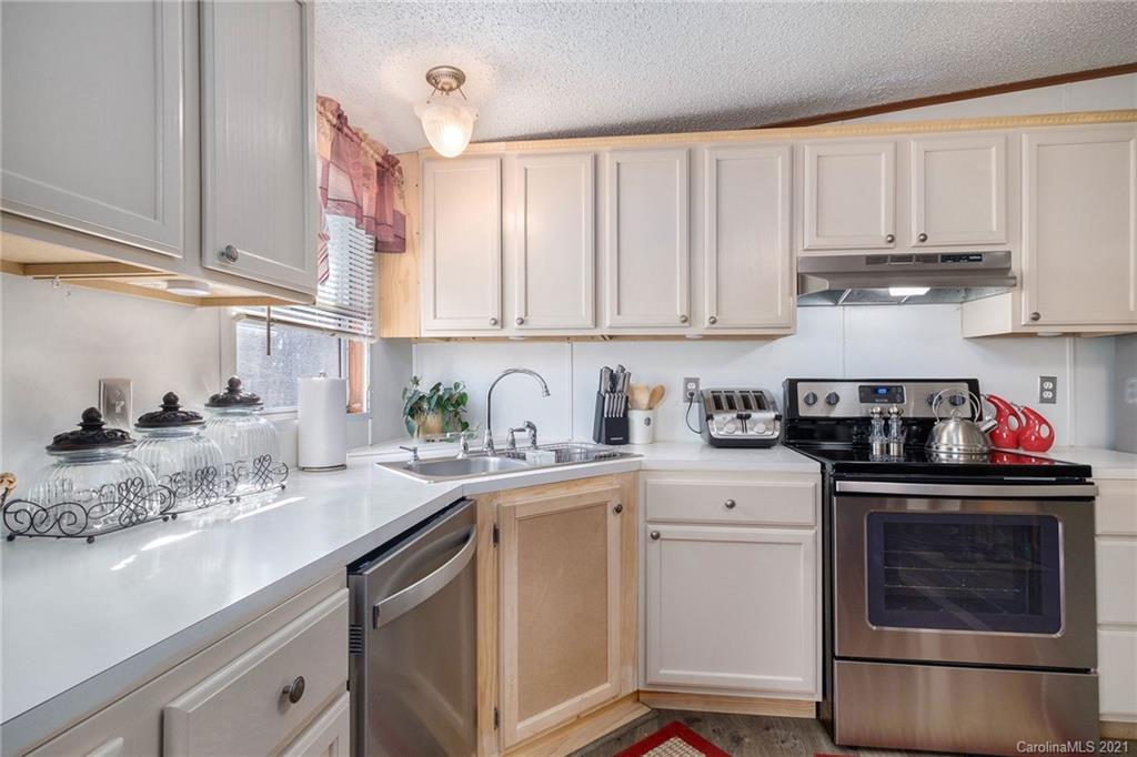 104 Riding Road Mount Holly, NC 28120 - Photo 15 of 29 Gallery Image 15