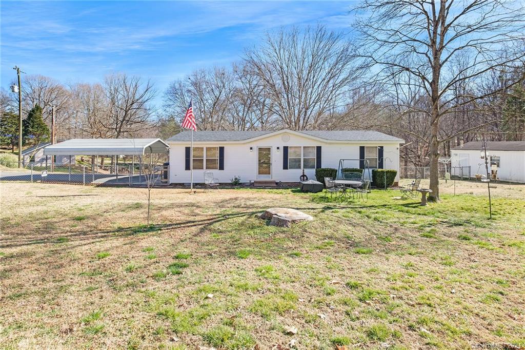104 Riding Road Mount Holly, NC 28120 - Photo 3 of 29 Gallery Image 3