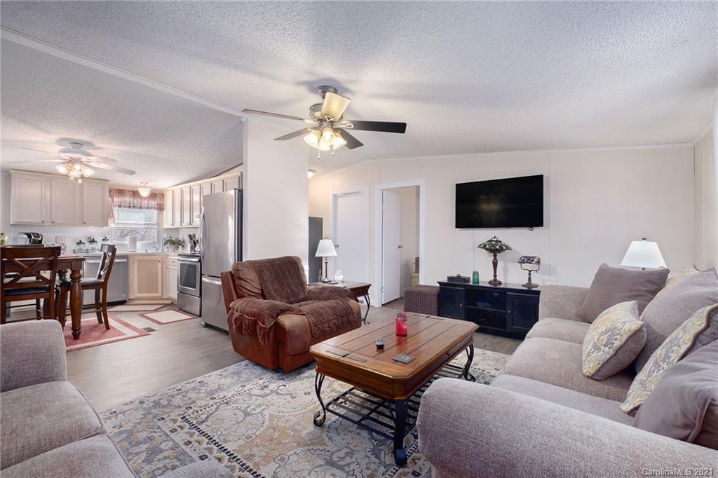 104 Riding Road Mount Holly, NC 28120 - Photo 7 of 29 Gallery Image 7