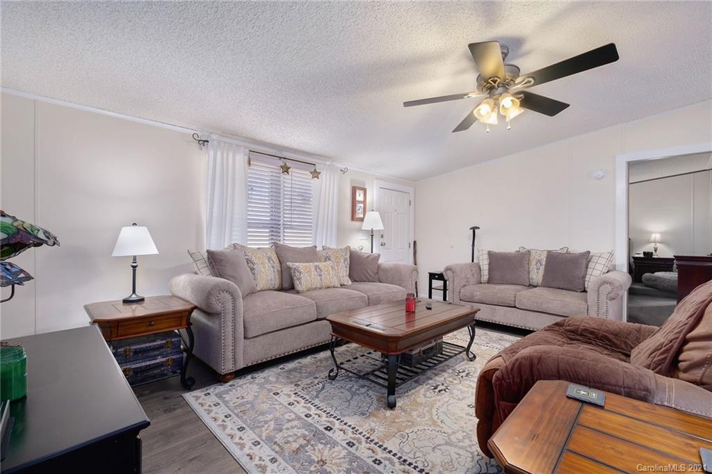104 Riding Road Mount Holly, NC 28120 - Photo 8 of 29 Gallery Image 8
