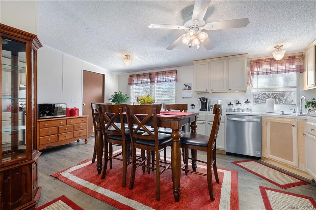 104 Riding Road Mount Holly, NC 28120 - Photo 10 of 29 Gallery Image 10