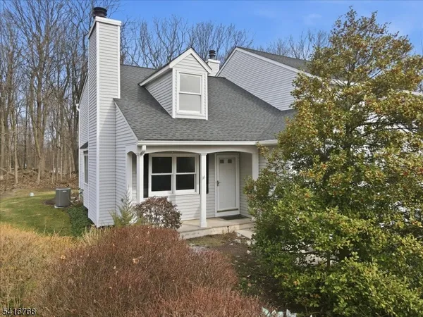 $385,000 | 114 Carriage Lane, Newton, NJ 07860