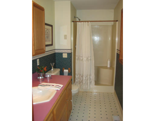 190 Hockanum Road Hadley, MA 01035 - Photo 14 of 17 Gallery Image 14