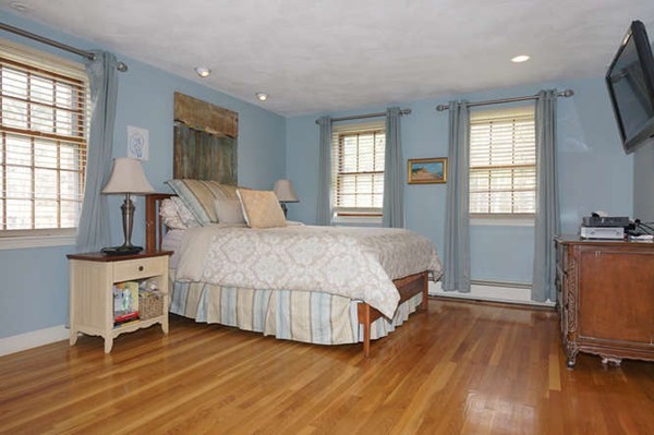 125 Lincoln Road Walpole, MA 02081 - Photo 17 of 26 Gallery Image 17