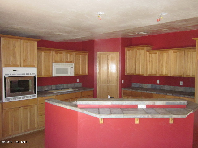 11575 West Kushmaul Road Tucson, AZ 85735 - Photo 3 of 16 Gallery Image 3