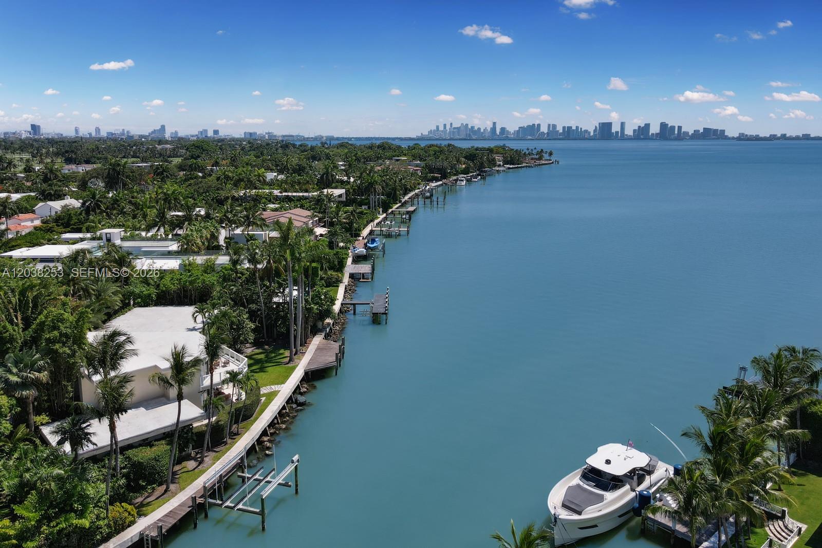 6500 North Bay Road Miami Beach, FL 33140 - Photo 40 of 41