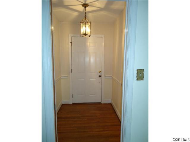 8621 Idlewild Road Charlotte, NC 28227 - Photo 2 of 16 Gallery Image 2