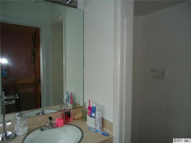 8621 Idlewild Road Charlotte, NC 28227 - Photo 12 of 16 Gallery Image 12