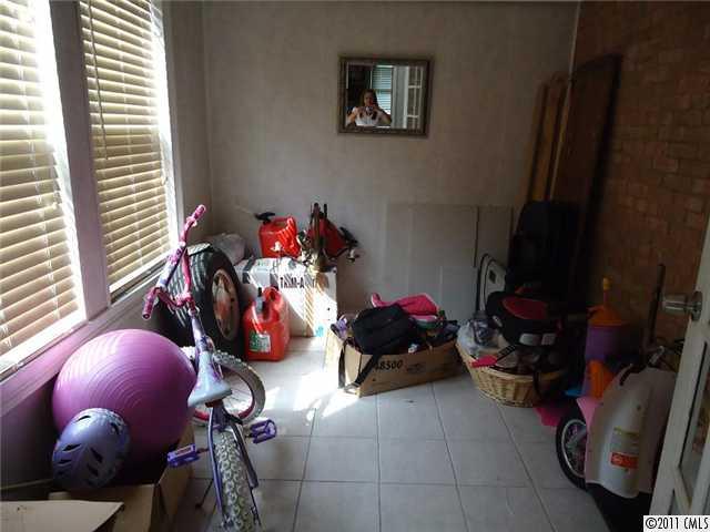 8621 Idlewild Road Charlotte, NC 28227 - Photo 14 of 16 Gallery Image 14