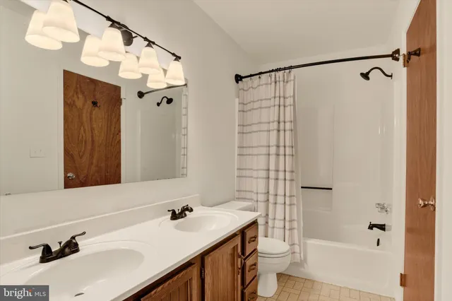 $230,000 | 5422 Pond Road, Harrisburg, PA 17111