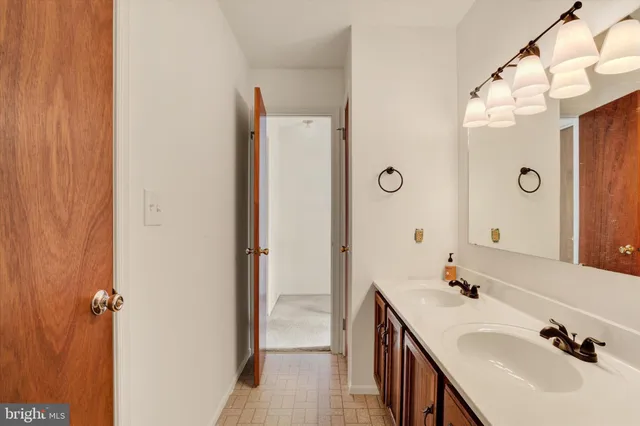 $230,000 | 5422 Pond Road, Harrisburg, PA 17111