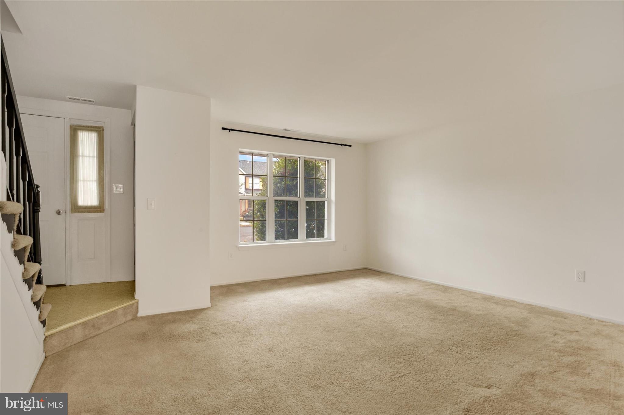 5422 Pond Road Harrisburg, PA 17111 - Photo 4 of 28