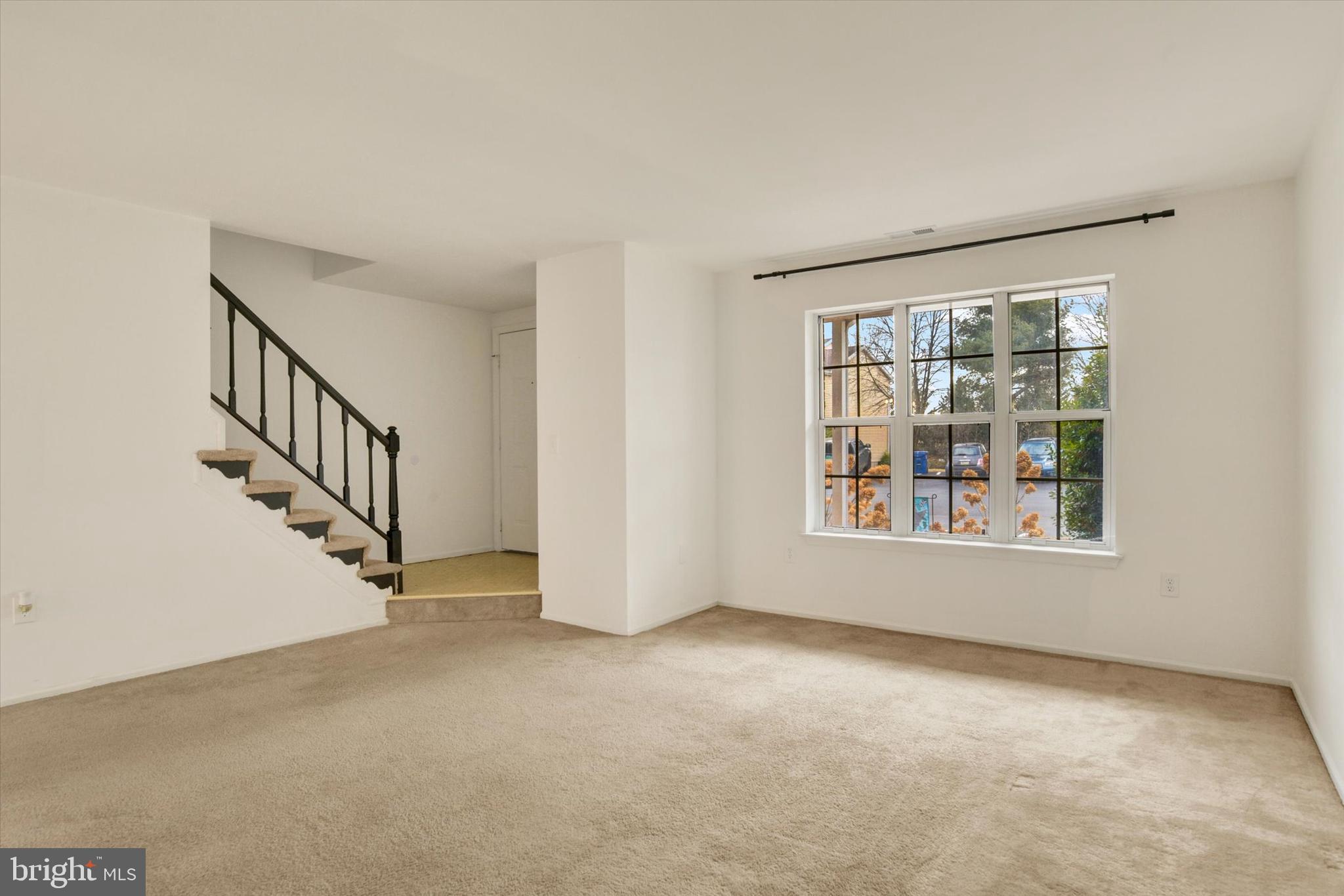 5422 Pond Road Harrisburg, PA 17111 - Photo 5 of 28