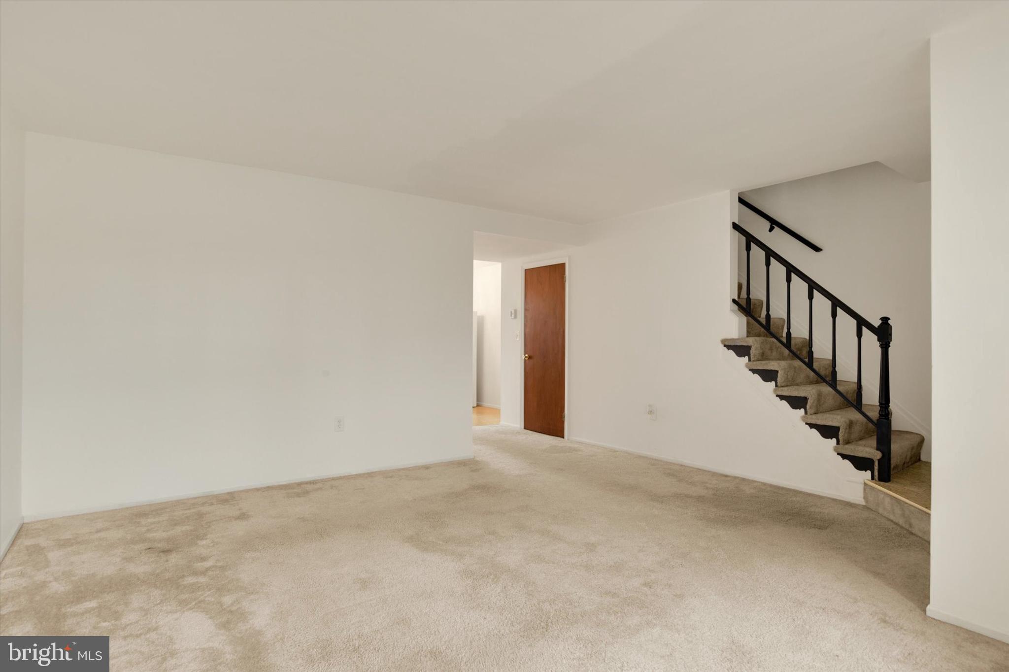 5422 Pond Road Harrisburg, PA 17111 - Photo 6 of 28