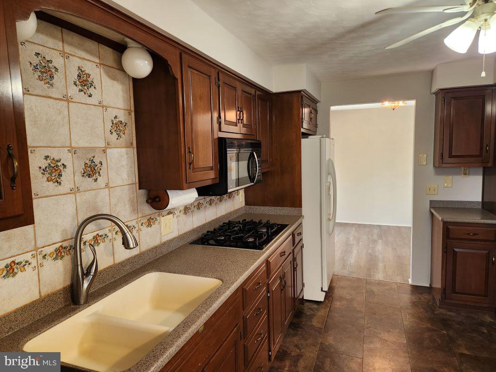 5138 Grandview Road Hanover, PA 17331 - Photo 11 of 37