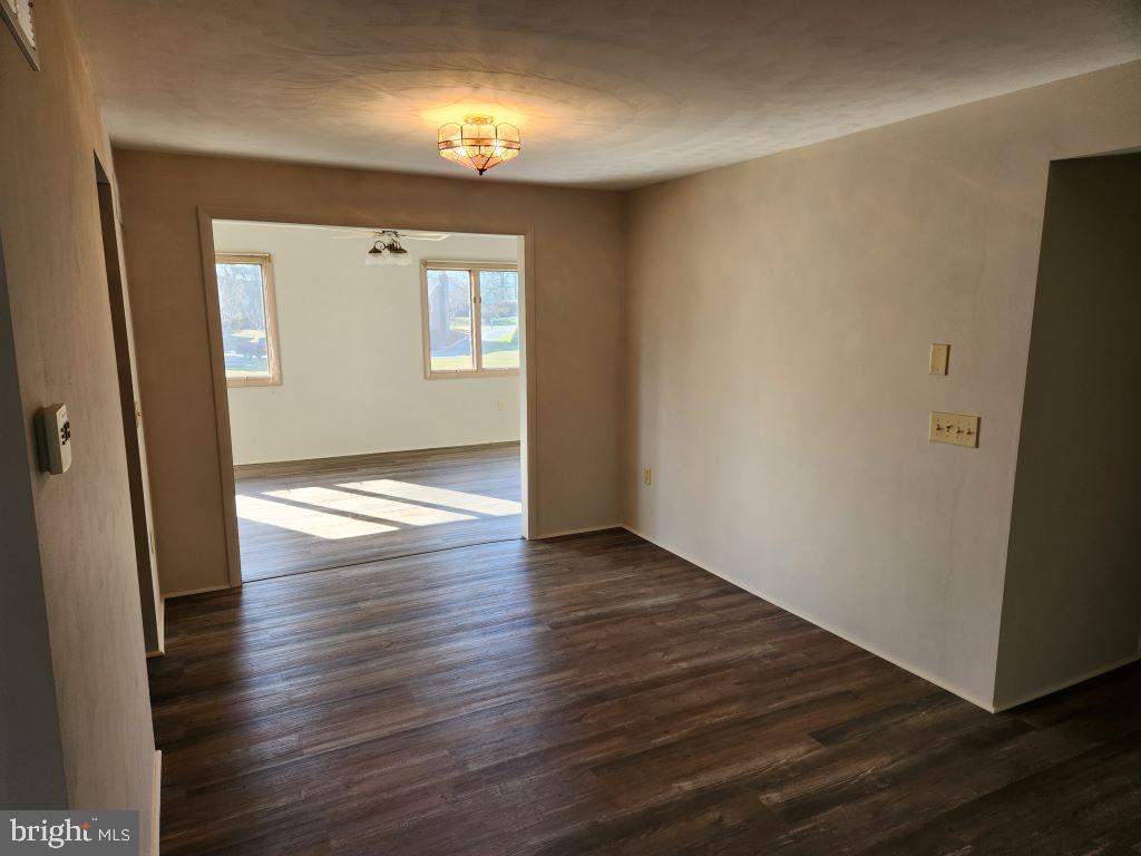 5138 Grandview Road Hanover, PA 17331 - Photo 7 of 37