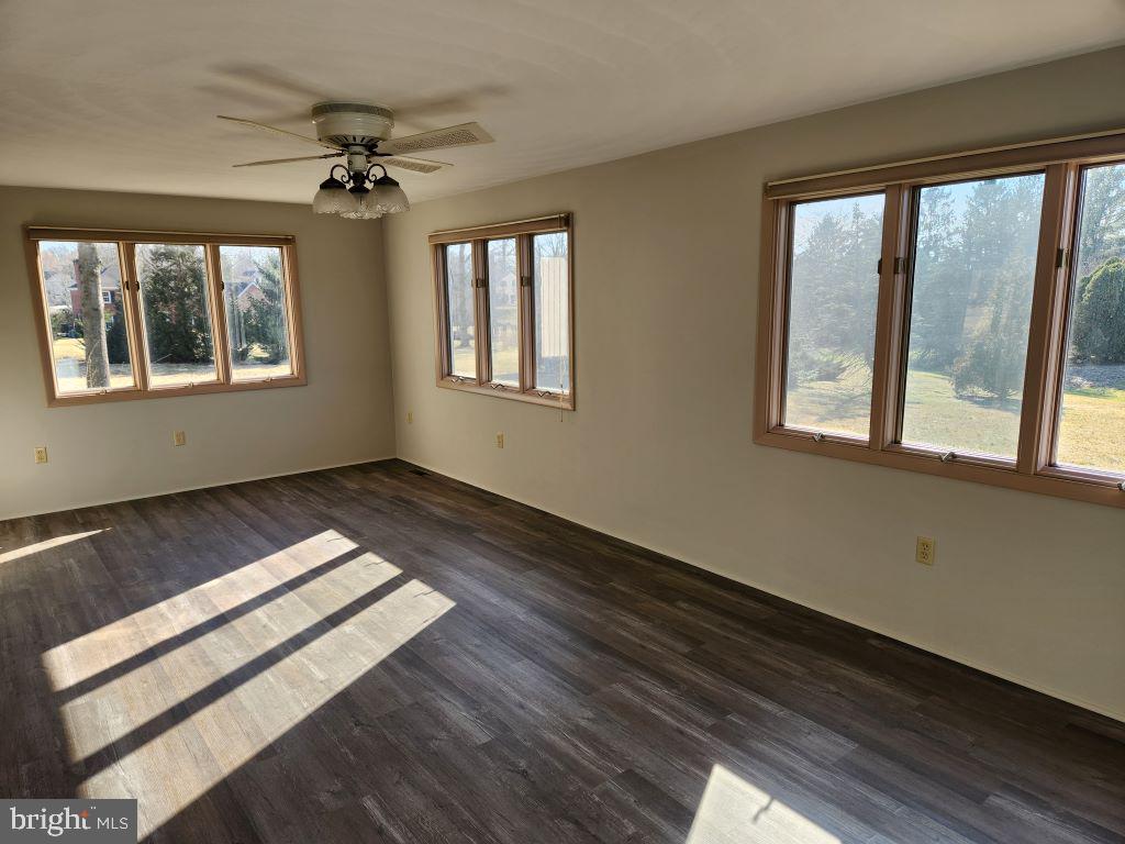 5138 Grandview Road Hanover, PA 17331 - Photo 9 of 37