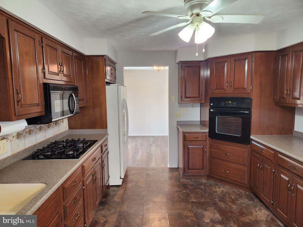 5138 Grandview Road Hanover, PA 17331 - Photo 10 of 37