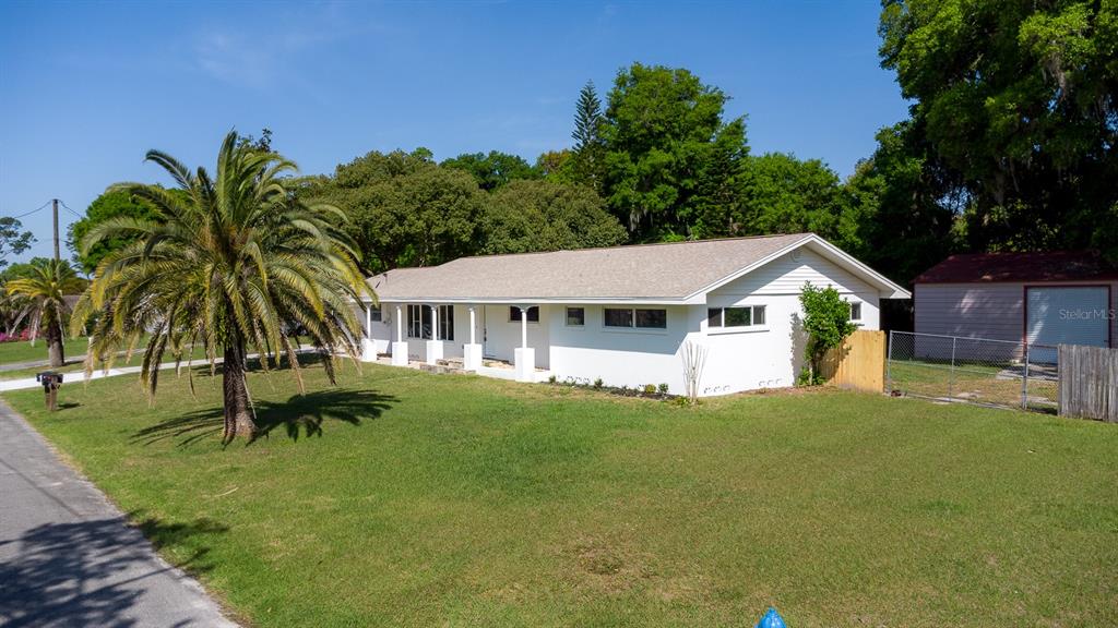 339 Cumberland Road DeLand, FL 32724 - Photo 3 of 24 Gallery Image 3