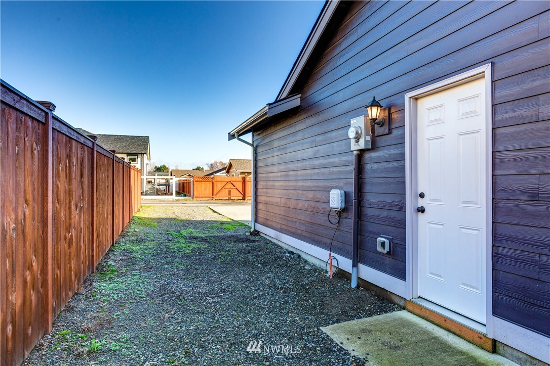 5554 South Church Road Ferndale, WA 98248 - Photo 8 of 26 Gallery Image 8