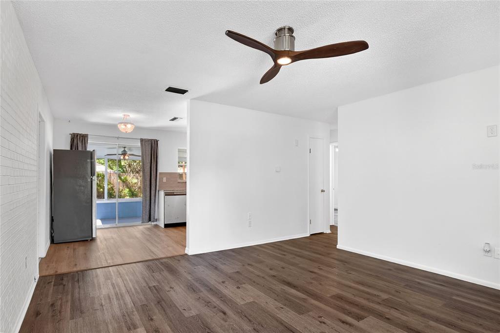 205 Lentz Road Brandon, FL 33510 - Photo 9 of 46