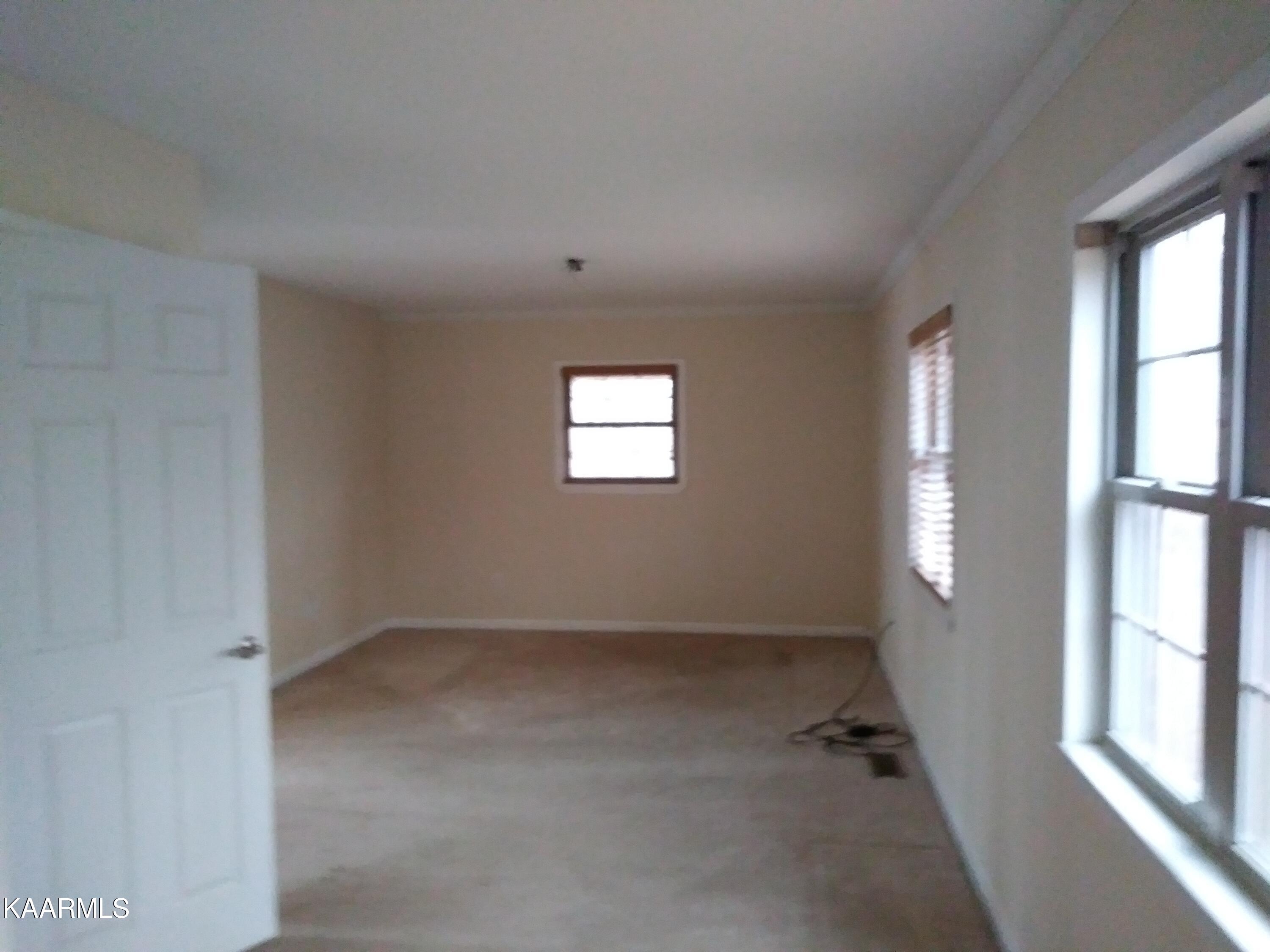 338 Lakewood Village Road Spring City, TN 37381 - Photo 8 of 16 20211217_161152