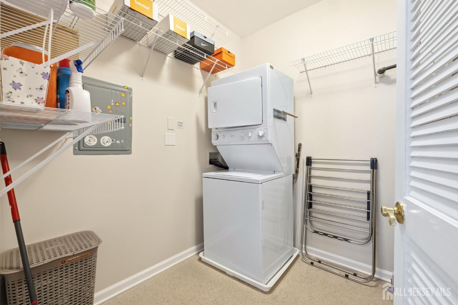 540 Cranbury Road, Unit 107 East Brunswick, NJ 08816 - Photo 14 of 20 a utility room with dryer and washer