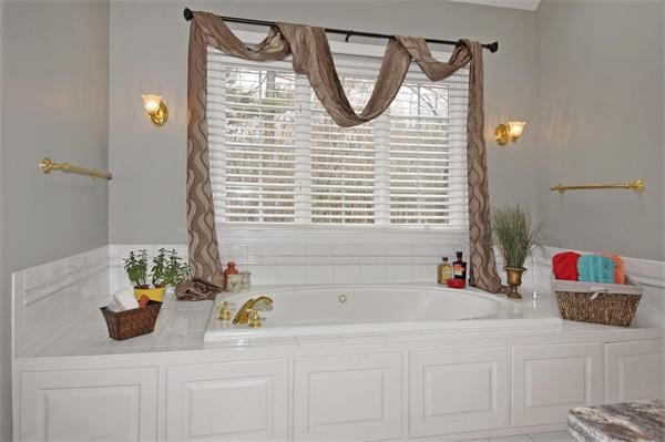 36 Little Pond Road Northborough, MA 01532 - Photo 14 of 30 Gallery Image 14