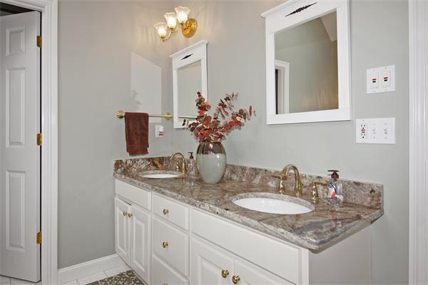 36 Little Pond Road Northborough, MA 01532 - Photo 15 of 30 Gallery Image 15