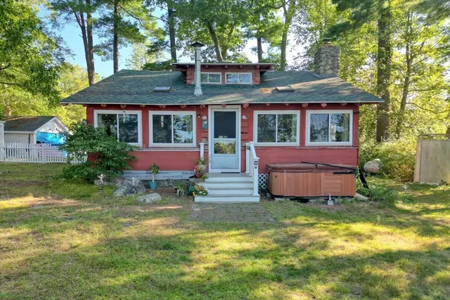 $2,500 | 9 Overbrook Road, Pembroke, MA 02359