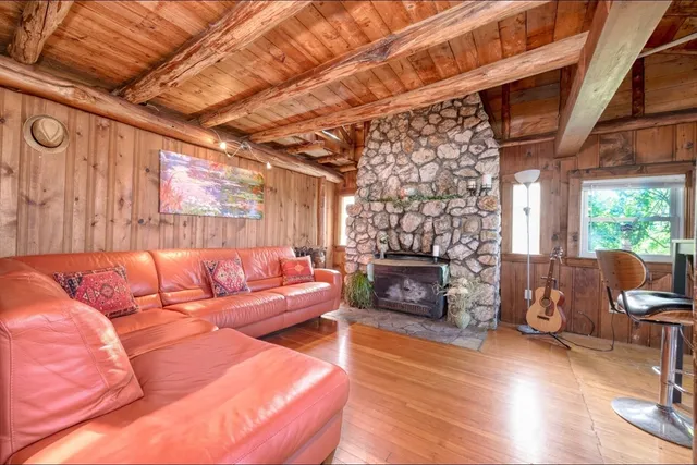 $2,500 | 9 Overbrook Road, Pembroke, MA 02359