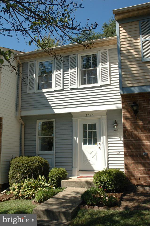 8798 Newington Commons Road Lorton, VA 22079 - Photo 1 of 15 Exterior (Front)