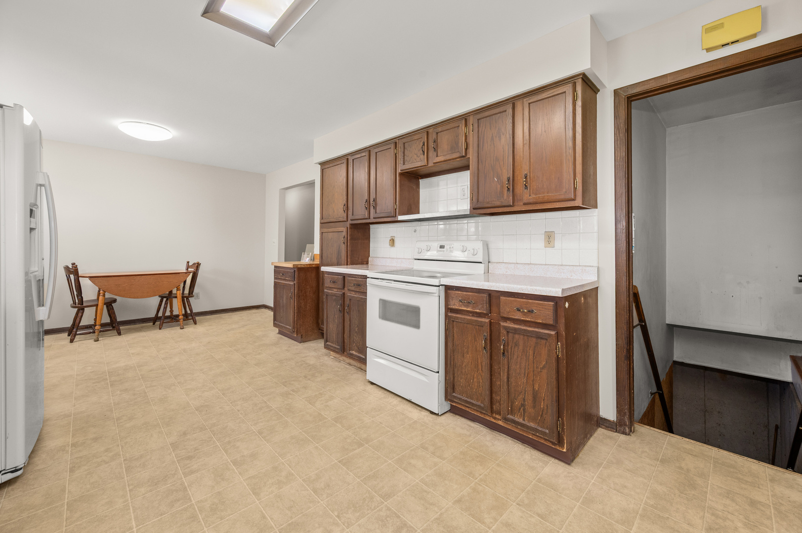 1974 Rivers Drive Sycamore, IL 60178 - Photo 5 of 28 Gallery Image 5