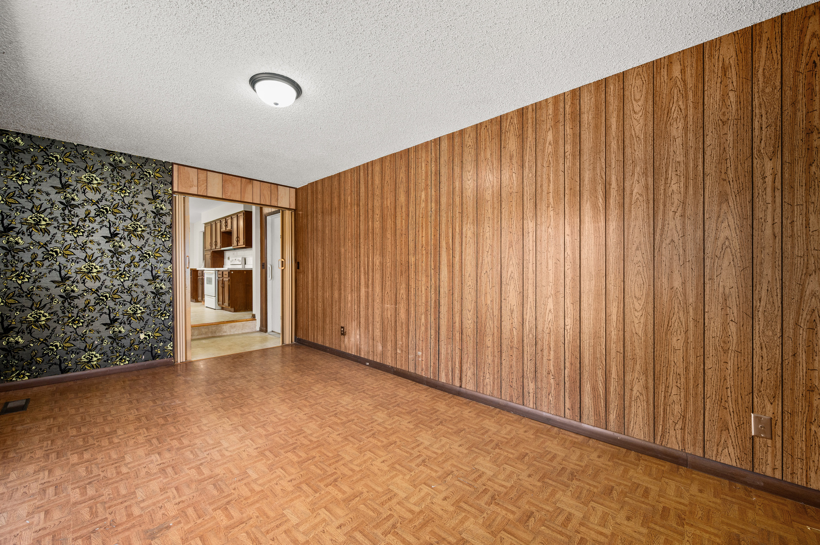 1974 Rivers Drive Sycamore, IL 60178 - Photo 7 of 28 Gallery Image 7