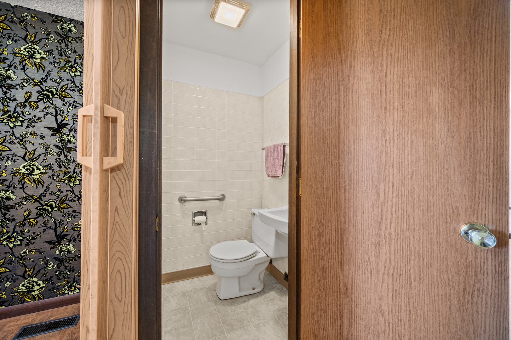 1974 Rivers Drive Sycamore, IL 60178 - Photo 8 of 28 Gallery Image 8